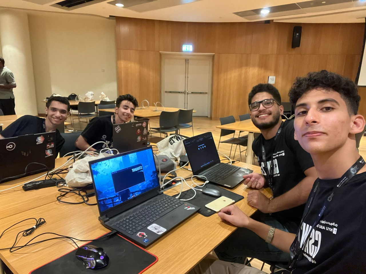 تهنئة لفريق 0xl4ugh بمناسبة حصولهم على المركز السادس في مسابقة CSAW 2025 CTF للأمن السيبراني