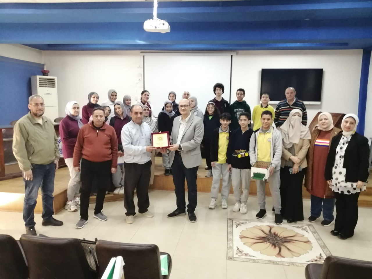 تقرير عن زيارة رحلة طلاب مدرسة الهدى والنور