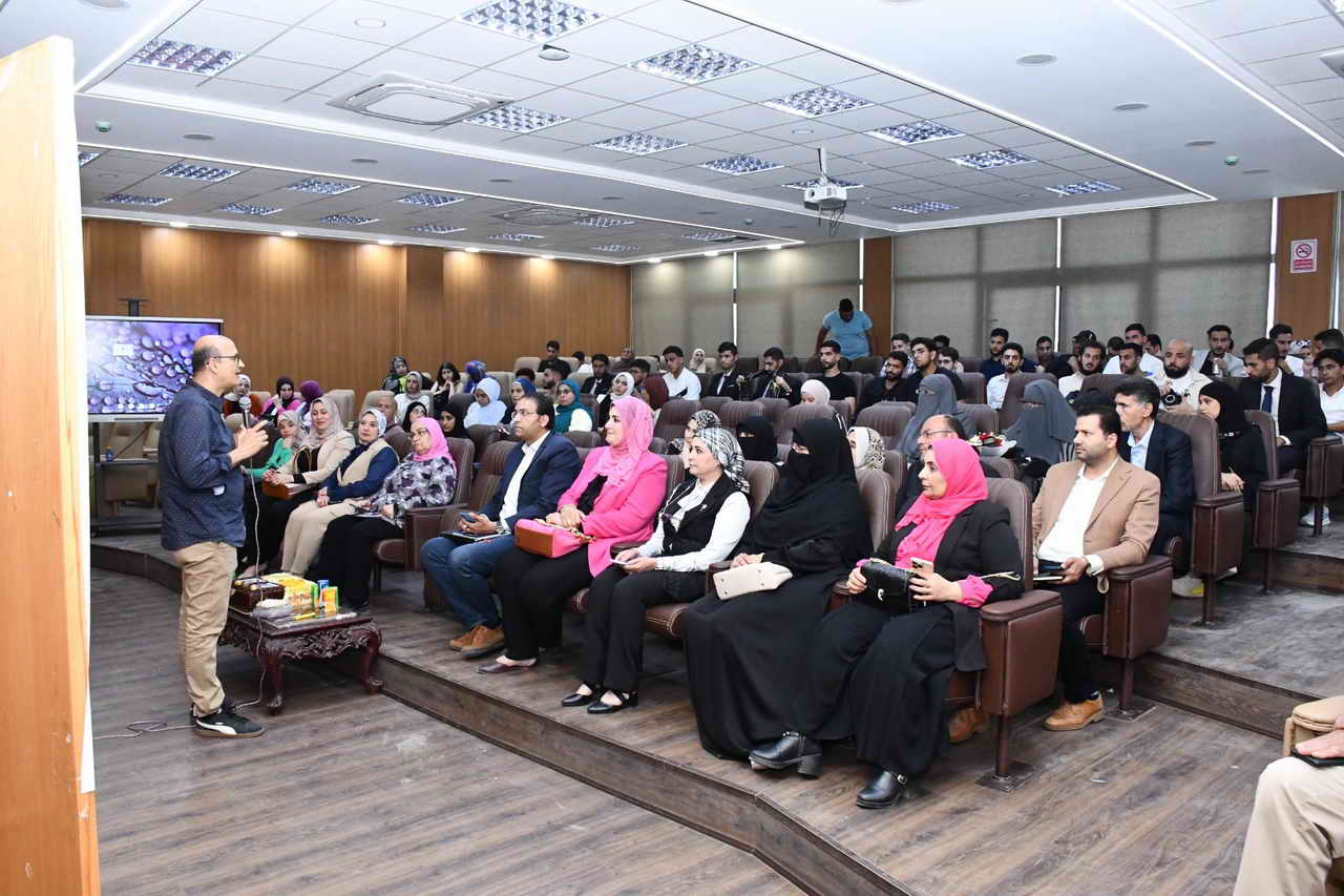 مناقشه مشاريع التخرج لطلاب الوافدين